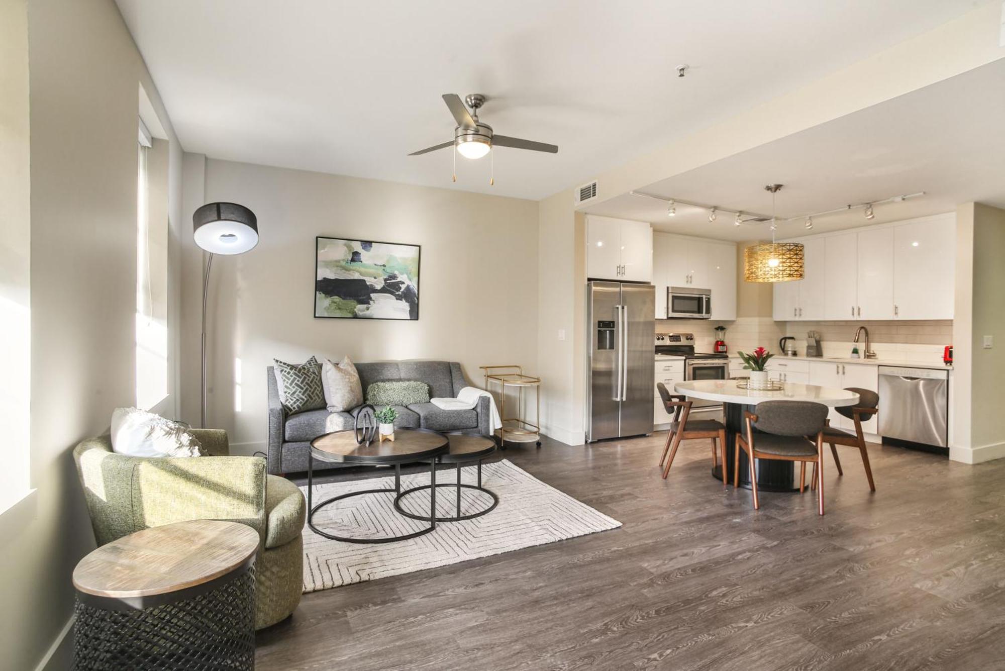 Upscale Condos And Penthouses Close To Canal And Bourbon St New Orleans Exterior foto