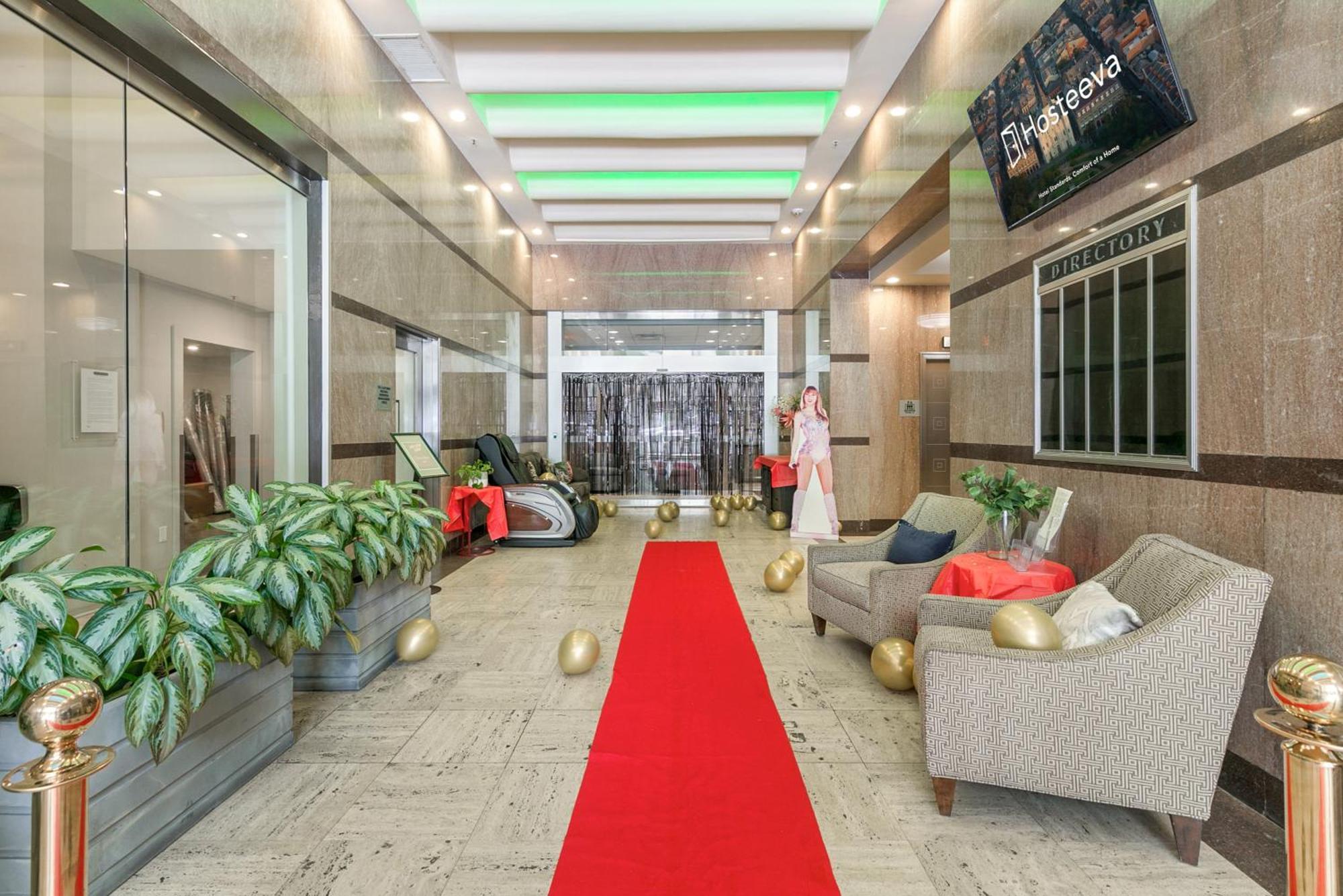 Upscale Condos And Penthouses Close To Canal And Bourbon St New Orleans Exterior foto