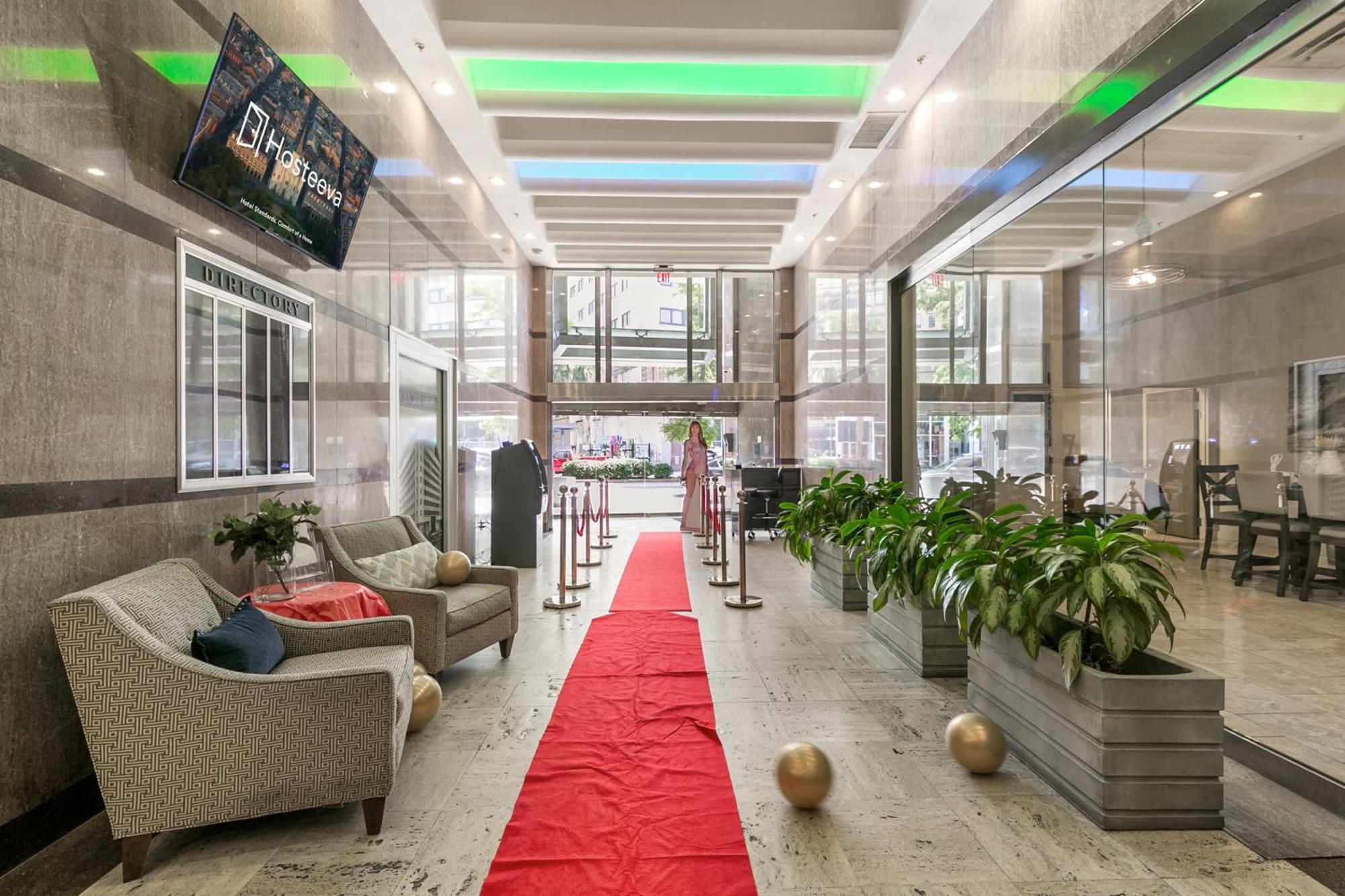Upscale Condos And Penthouses Close To Canal And Bourbon St New Orleans Exterior foto